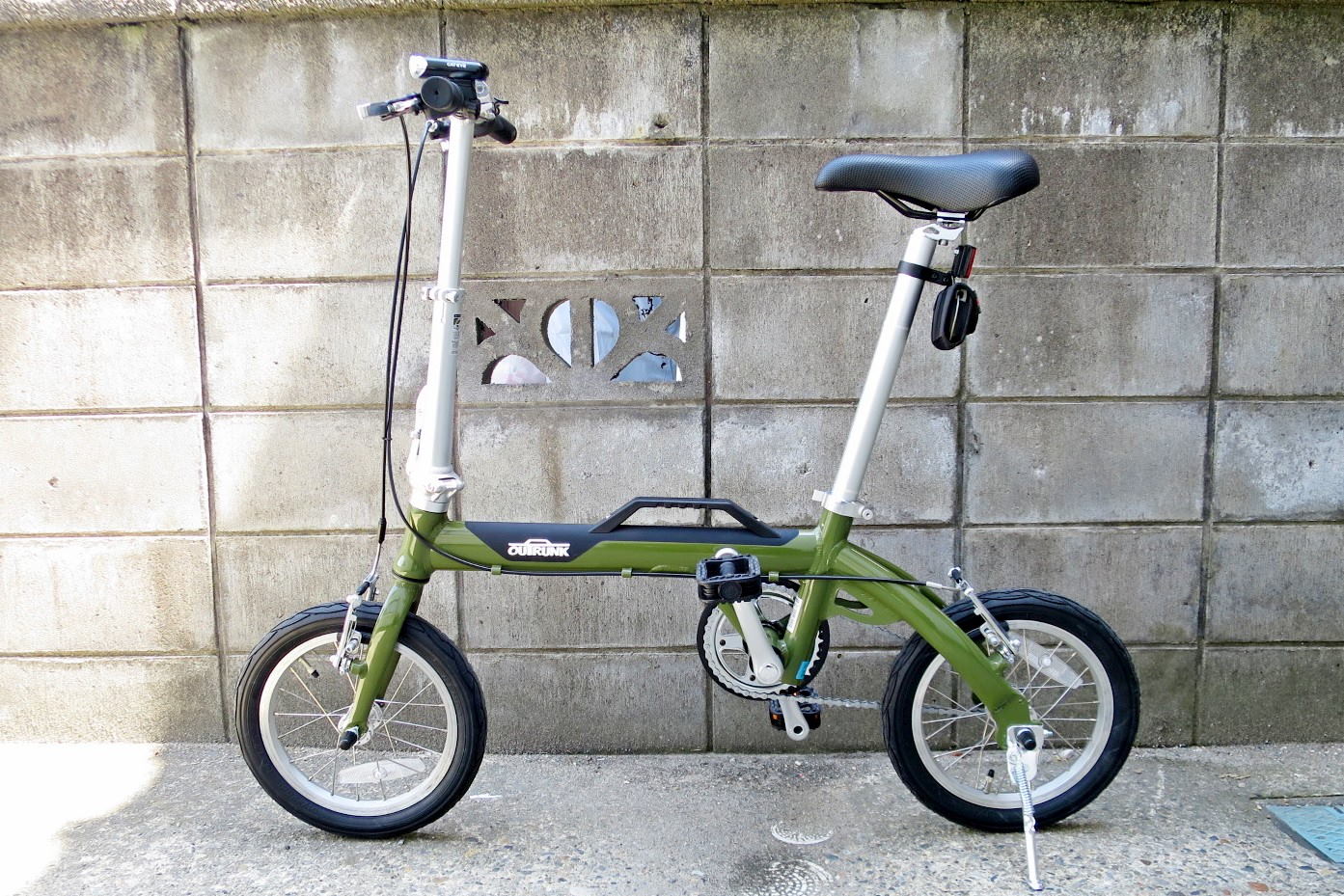 神崎のナナメ読み: 小型折りたたみ自転車「OUTRUNK（アウトランク 